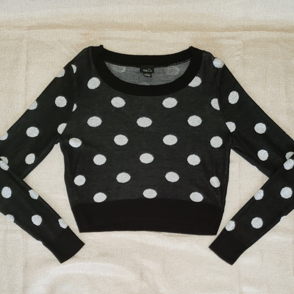 🏷 Rue21 Crop Sweater
